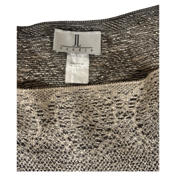 Studio Taupe Fringe Wrap - Picture 3 of 3